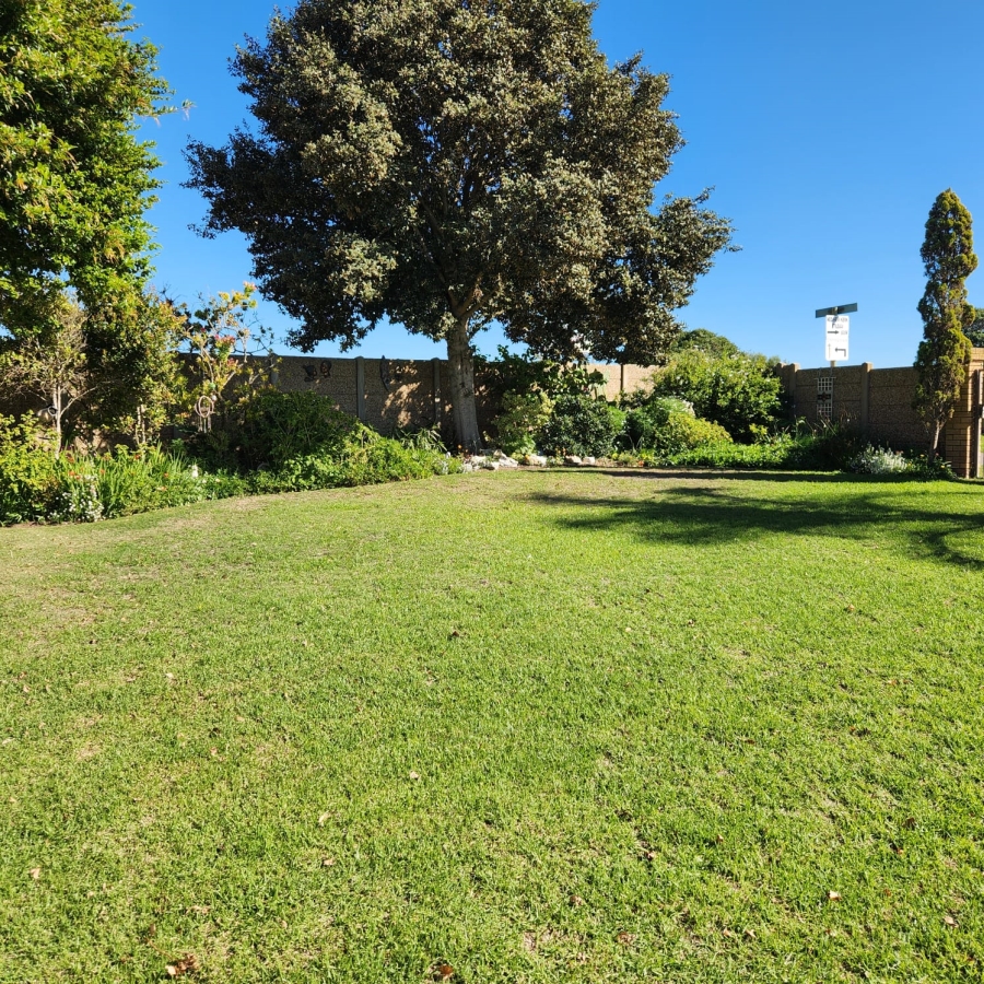 3 Bedroom Property for Sale in Stilbaai Wes Western Cape
